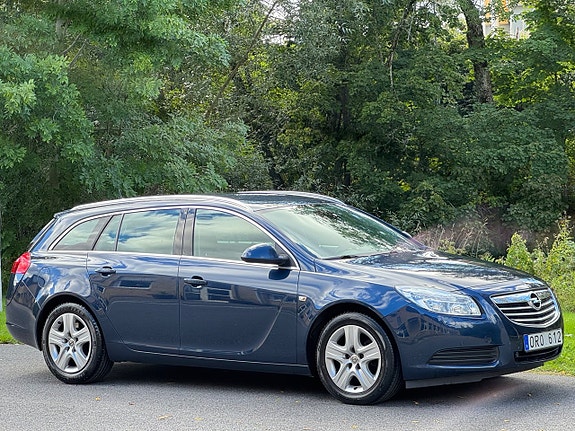 Opel Insignia 3 of 17