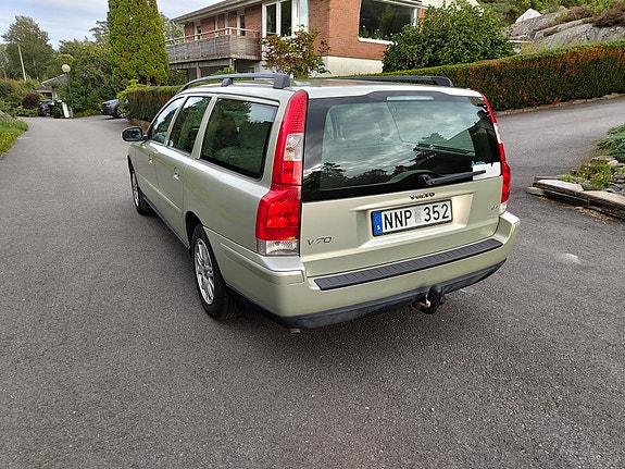 Volvo V70 5 of 8
