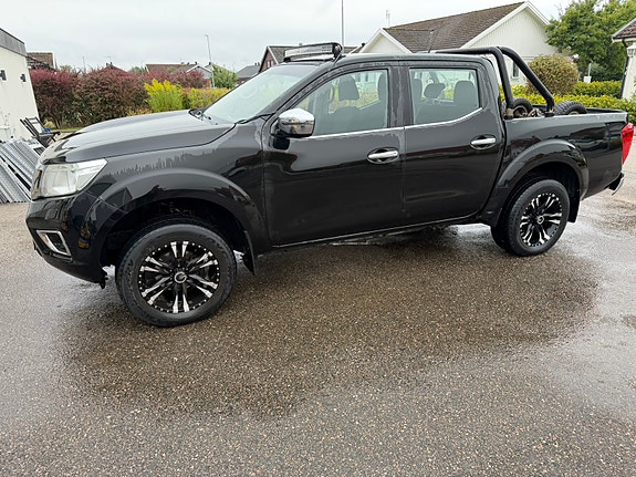 Nissan Navara 2 of 5