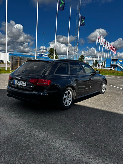 Audi A4 4 of 7