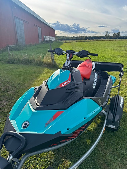 Seadoo spark trixx 2 of 9
