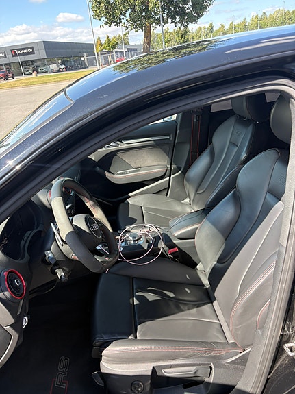Audi RS3 4 of 9