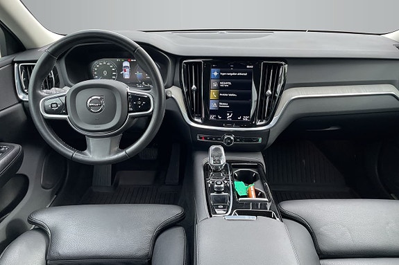 Volvo V60 12 of 18