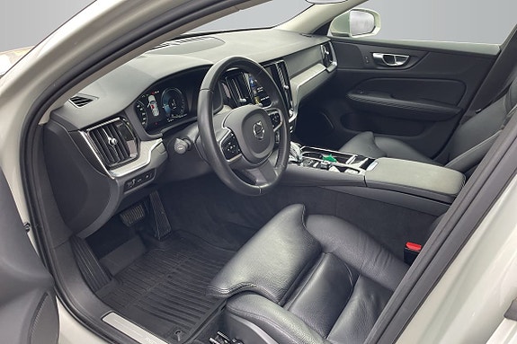 Volvo V60 10 of 18
