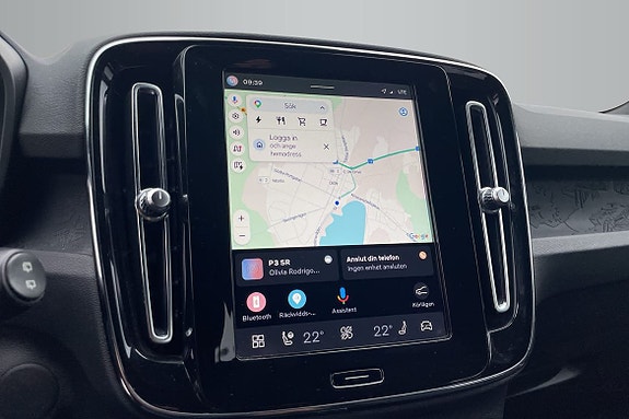 Volvo XC40 13 of 18