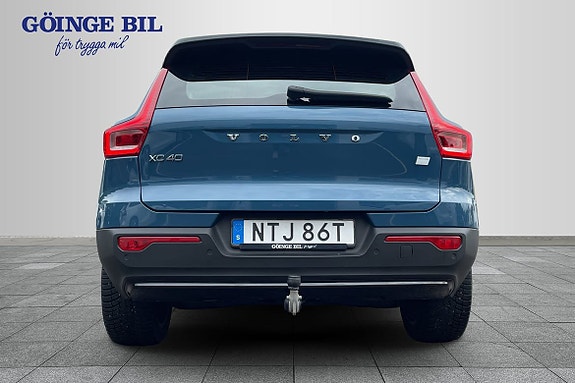 Volvo XC40 7 of 18