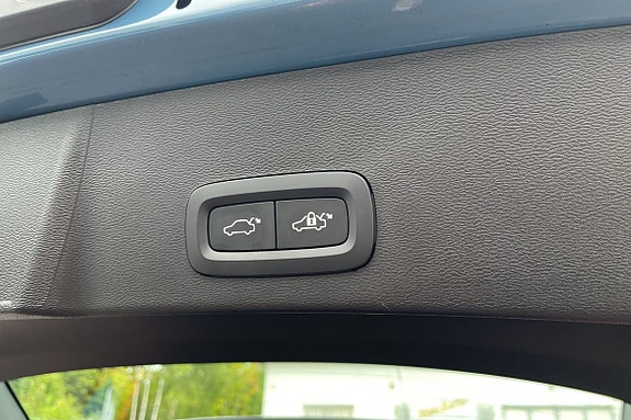 Volvo XC40 14 of 18