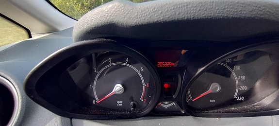 Ford Fiesta 7 of 8