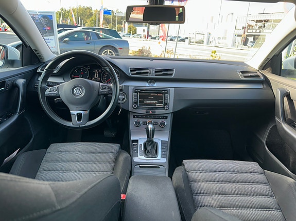 Volkswagen Passat 6 of 6