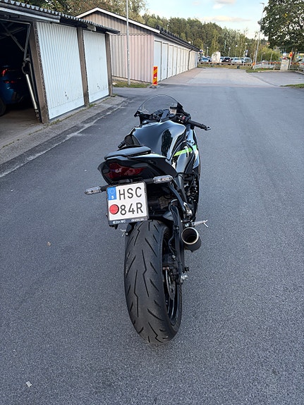 Kawasaki Ninja ZX-6R 5 of 7