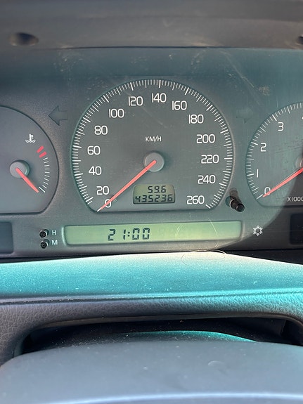 Volvo V70 11 of 15
