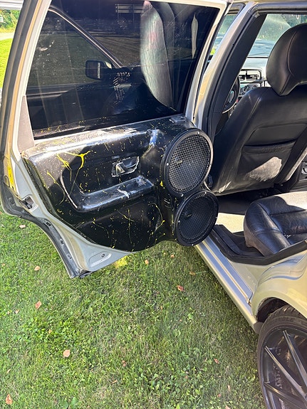 Volvo V70 7 of 15
