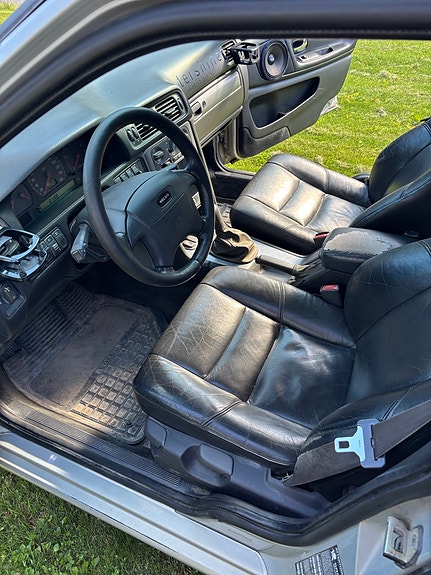 Volvo V70 13 of 15
