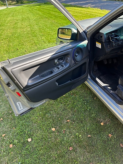 Volvo V70 8 of 15