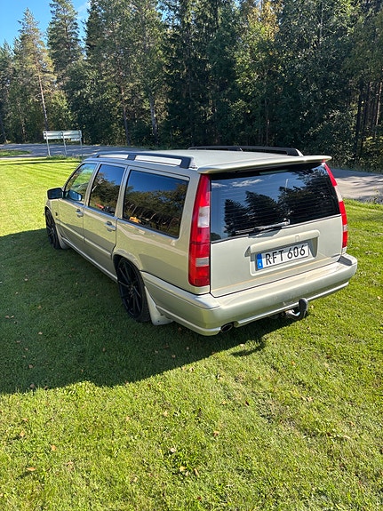 Volvo V70 5 of 15