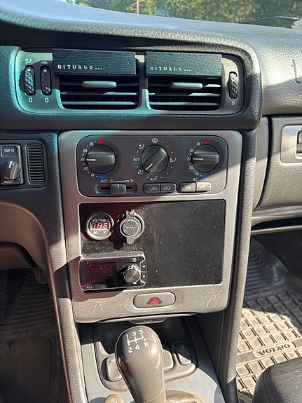 Volvo V70 14 of 15