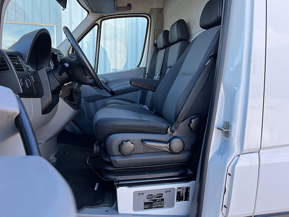 Volkswagen Crafter 35 9 of 16