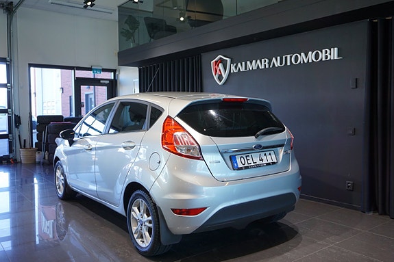 Ford Fiesta 6 of 13