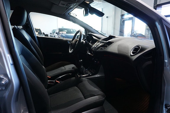 Ford Fiesta 12 of 13