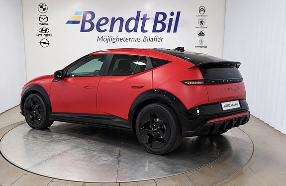 Hyundai IONIQ 8 of 8