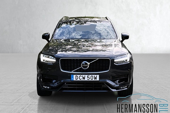 Volvo XC90 3 of 30