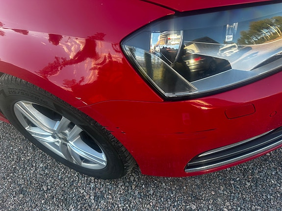 Volkswagen Passat 12 of 19