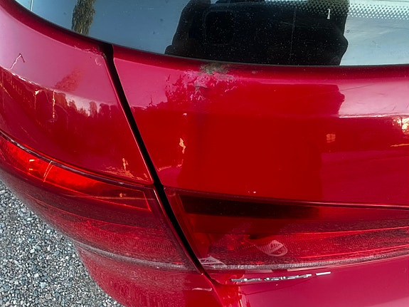 Volkswagen Passat 14 of 19