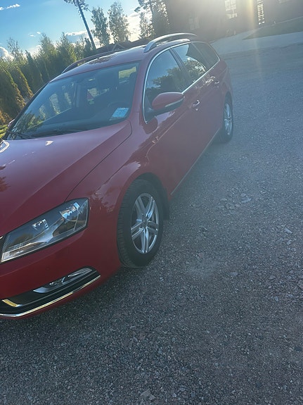 Volkswagen Passat 10 of 19