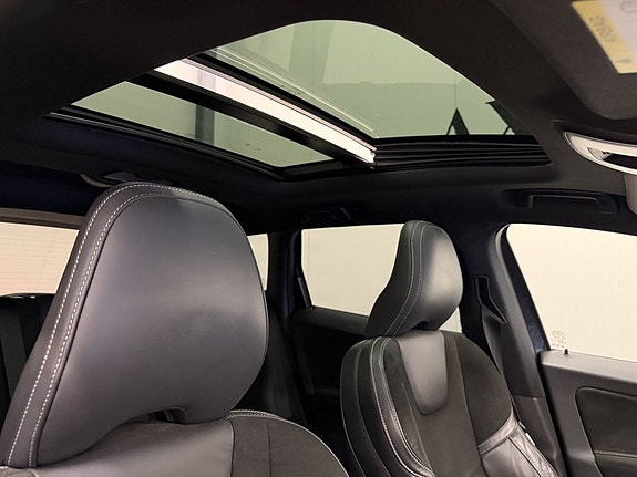Volvo XC60 12 of 22