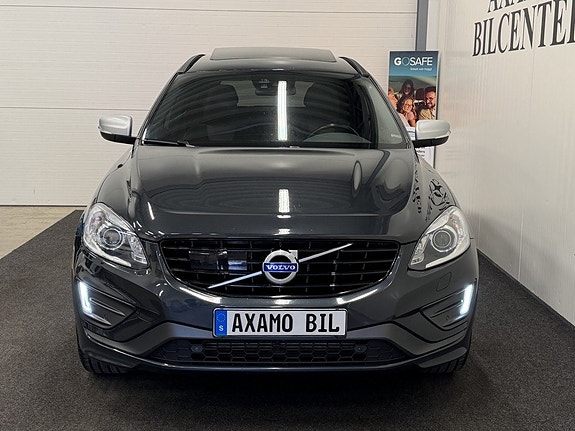 Volvo XC60 2 of 22
