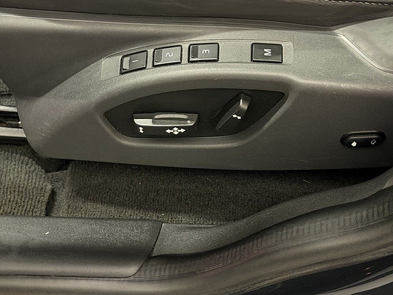 Volvo XC60 20 of 22