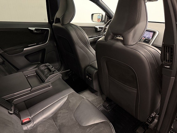 Volvo XC60 9 of 22