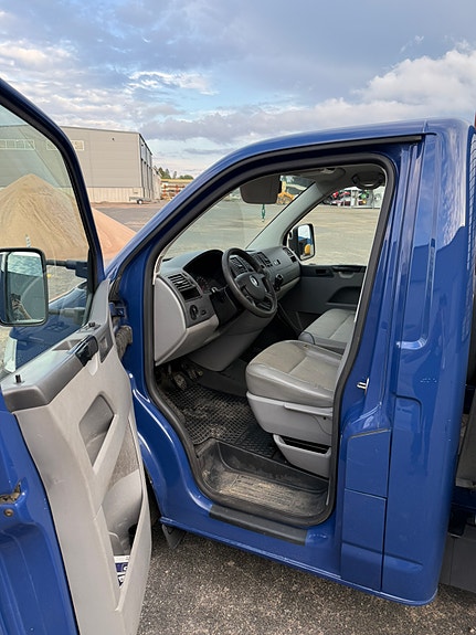 Volkswagen Transporter 9 of 9