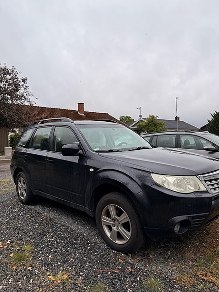 Subaru Forester 4 of 8