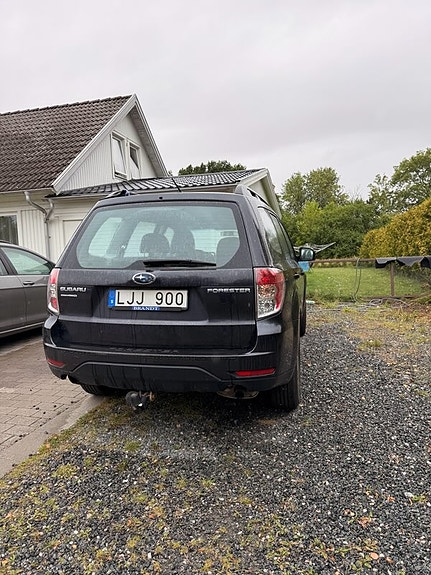 Subaru Forester 3 of 8