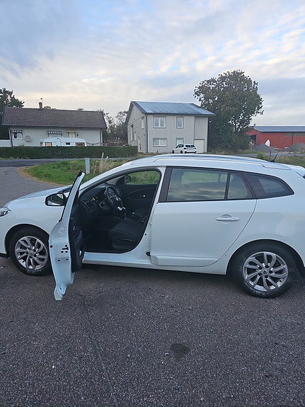 Renault Megane III 6 of 7