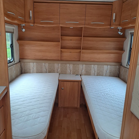 Adria Andora  552 UL 3 of 12
