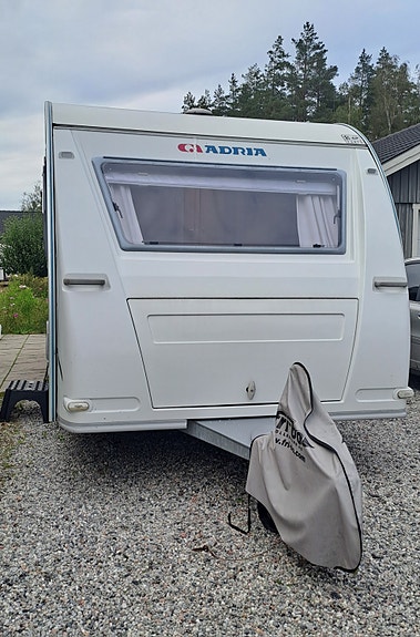 Adria Andora  552 UL 8 of 12