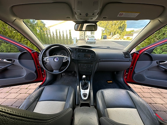 Saab 9-3 12 of 23
