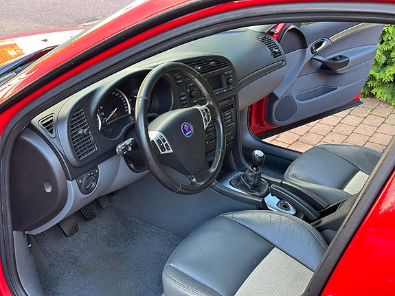 Saab 9-3 10 of 23