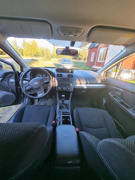 Subaru XV 4 of 5