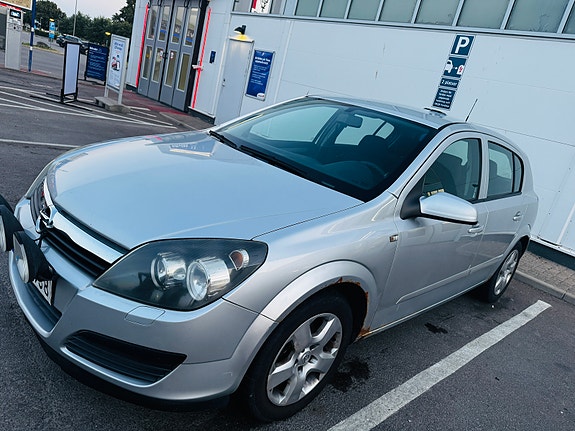 Opel Astra 3 of 6