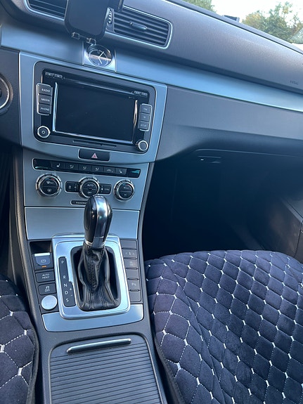 Volkswagen CC 4 of 5