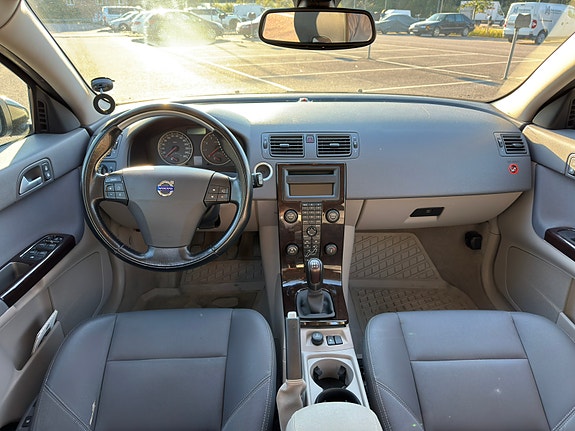 Volvo V50 11 of 15