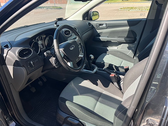 Ford Focus 5 of 11
