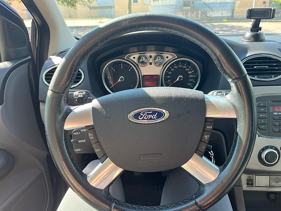 Ford Focus 9 of 11
