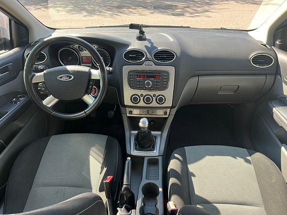Ford Focus 7 of 11