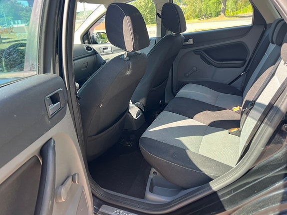 Ford Focus 6 of 11