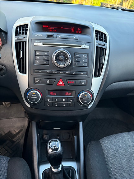 Kia Ceed 5 of 7