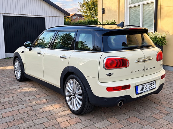 MINI Cooper 3 of 6